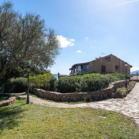 Esclusiva Punta Volpe, Con Accesso Sul Mare