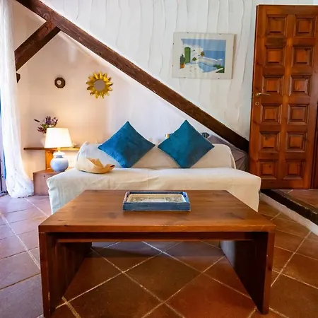 Villa Esclusiva Punta Volpe, Con Accesso Sul Mare *